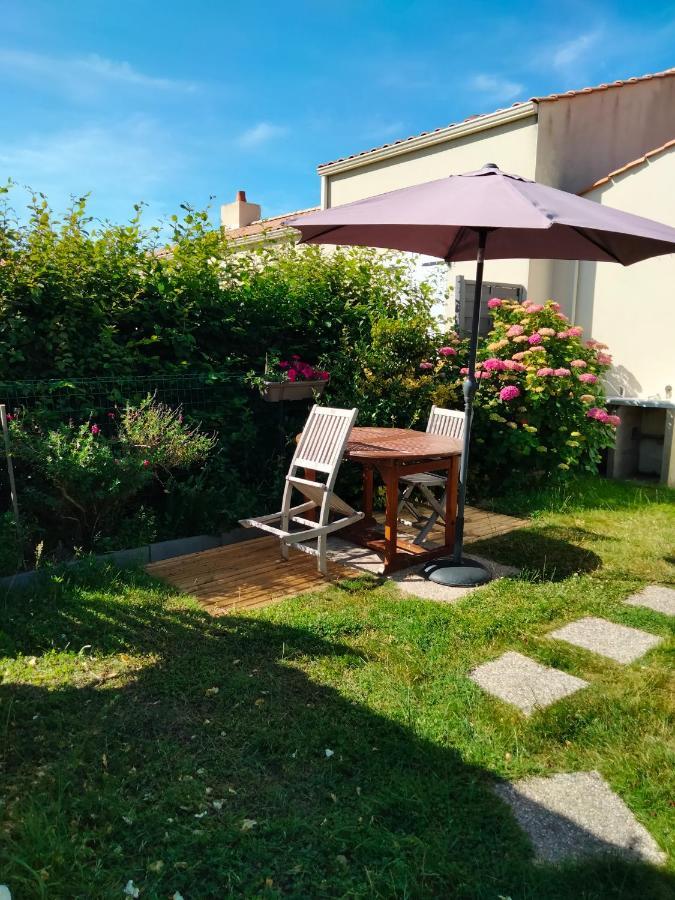 Mer A Pied Vrai Lit Linge Fourni Jardin Bretignolles-sur-Mer Exterior photo